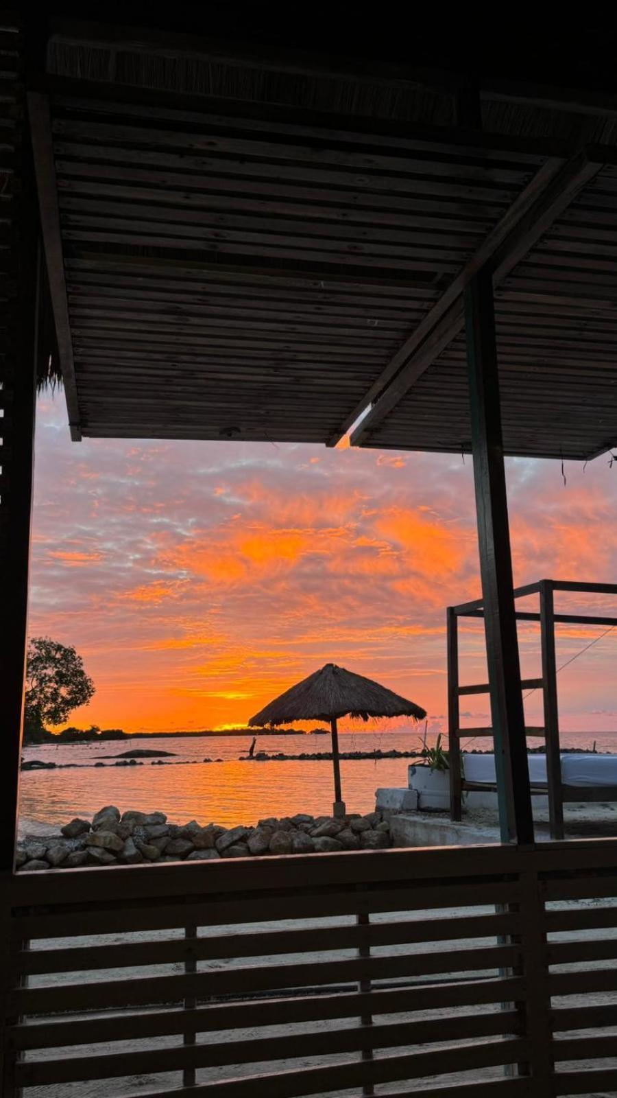 El Embrujo Tintipan Hotel Tintipan Island Exterior photo